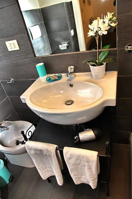 Roma Trastevere Relais Guest House